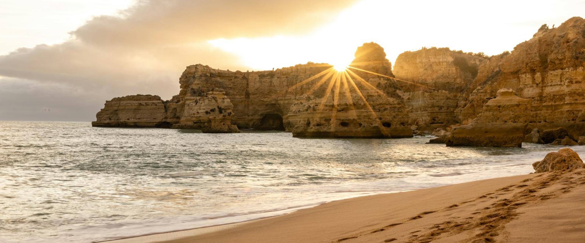 Algarve Beach Hopping