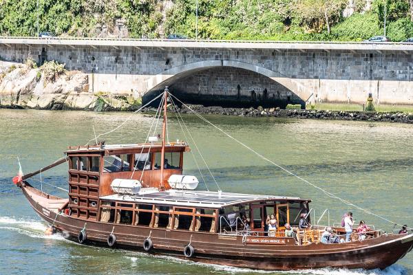 Scenic Douro River Cruises On Traditional Rabelo Boats