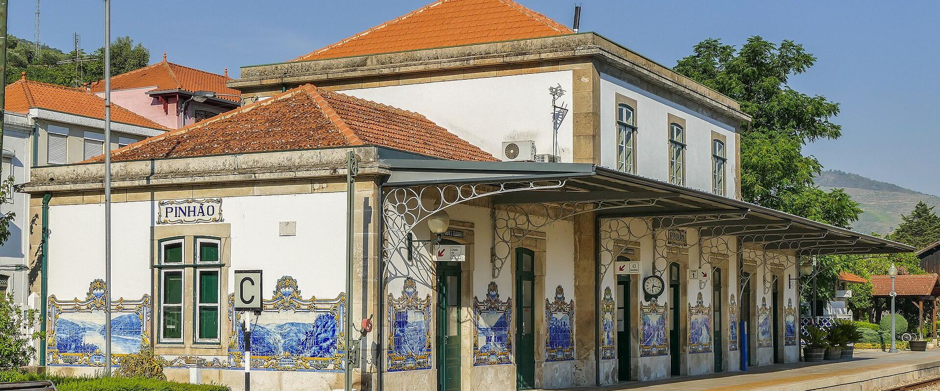 Pinhão Train Station