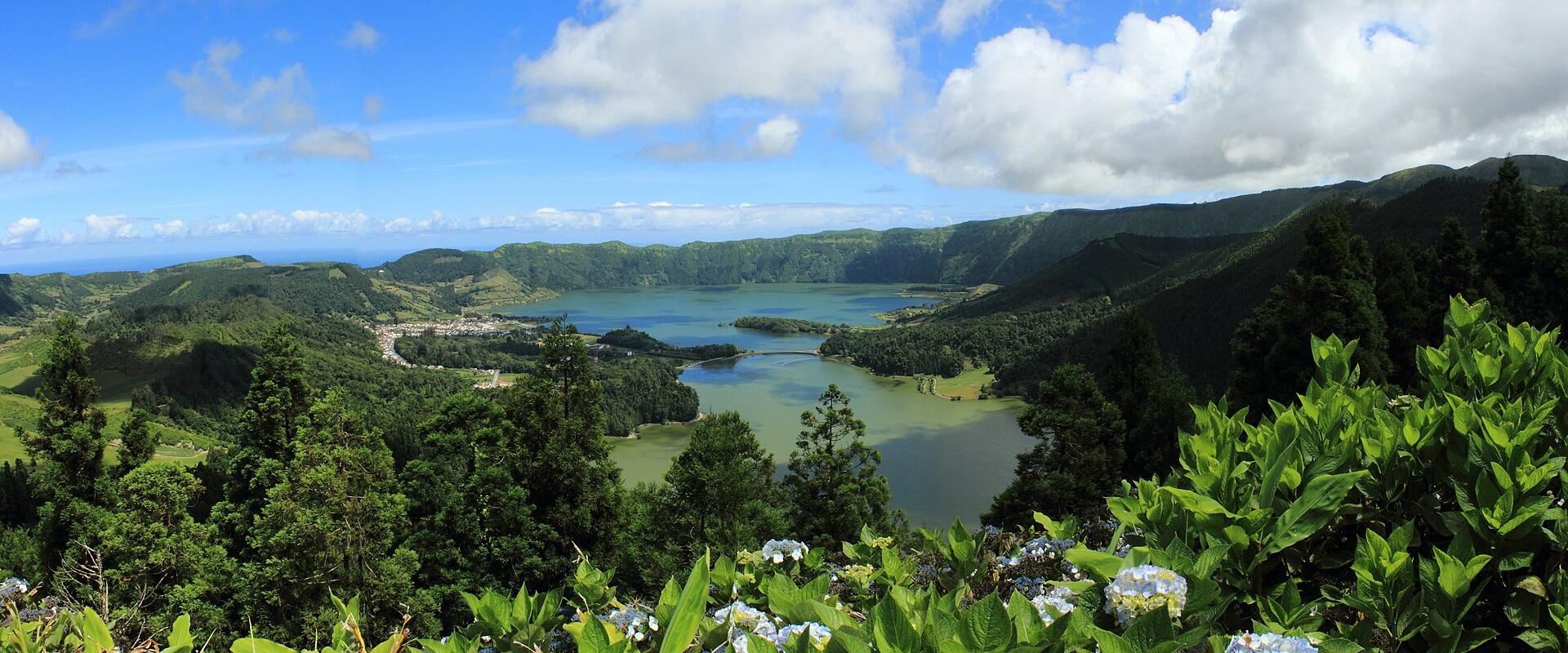 Hiking In Sete Cidades Crater