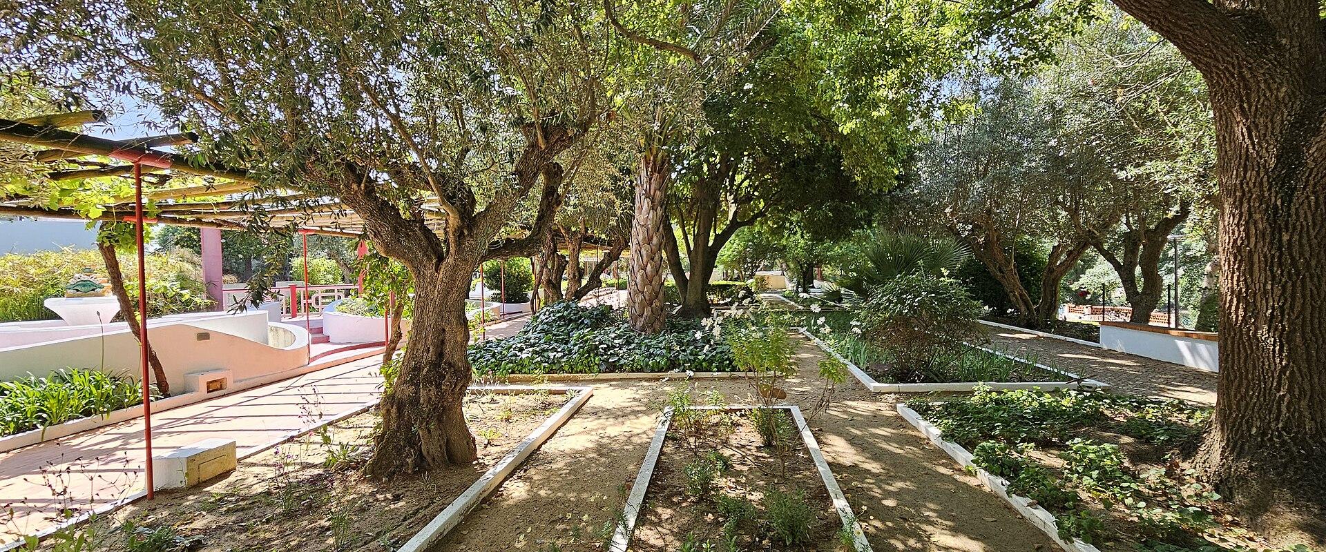 Jardim-Horto de Camões