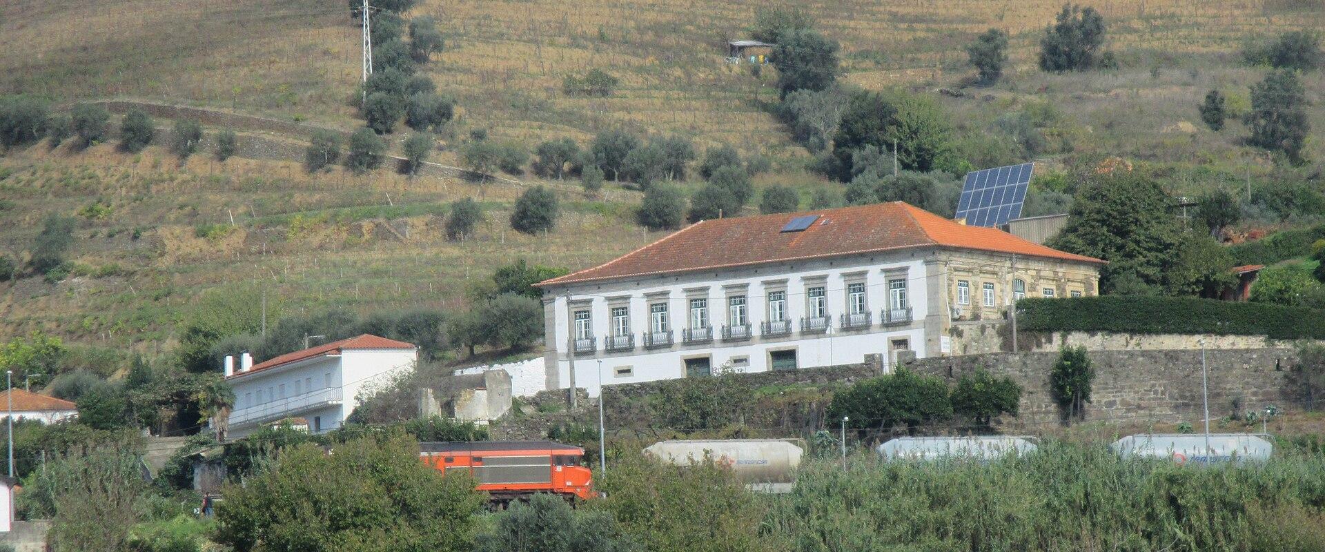Douro River Banks