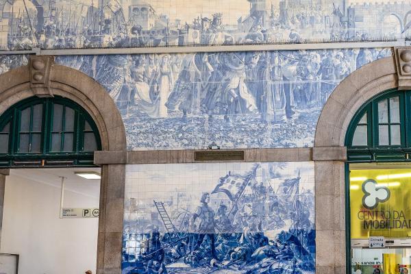 Azulejo‑decorated Train Stations In Porto