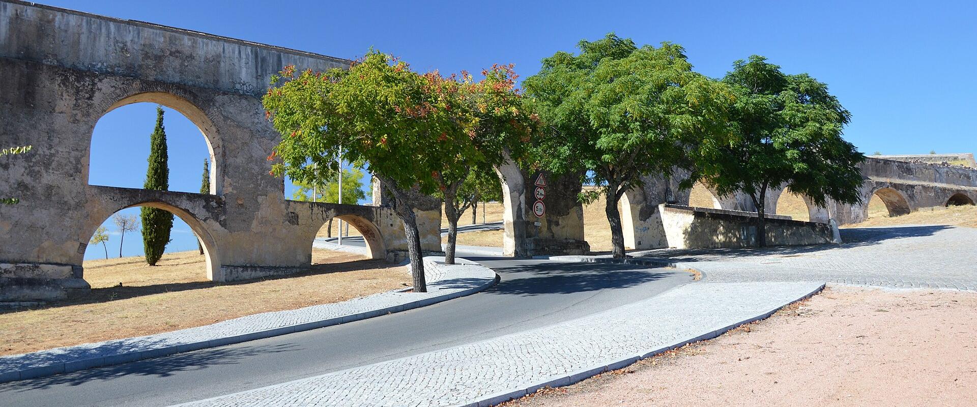 Amoreira Aqueduct
