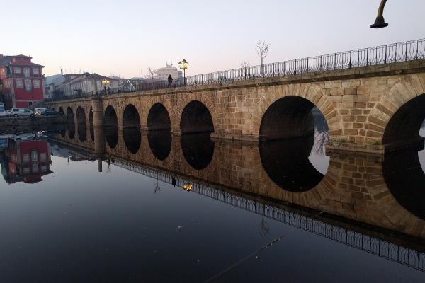 Historic Stone Bridge (Ponte Romana)