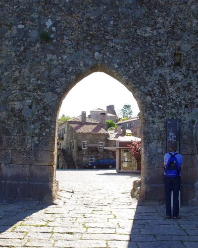 The Gothic gate through the walls of Sortelha