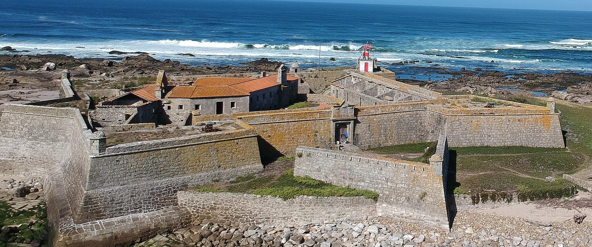 Ínsia Fortress