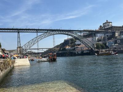Dom Luis I Bridge spanning the Douro River between Porto and Vila Nova de Gaia
